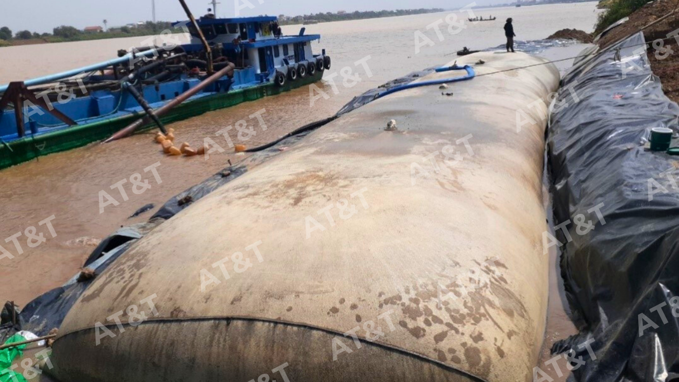 Kè mềm chống sạt lở bờ sông Phnompenh