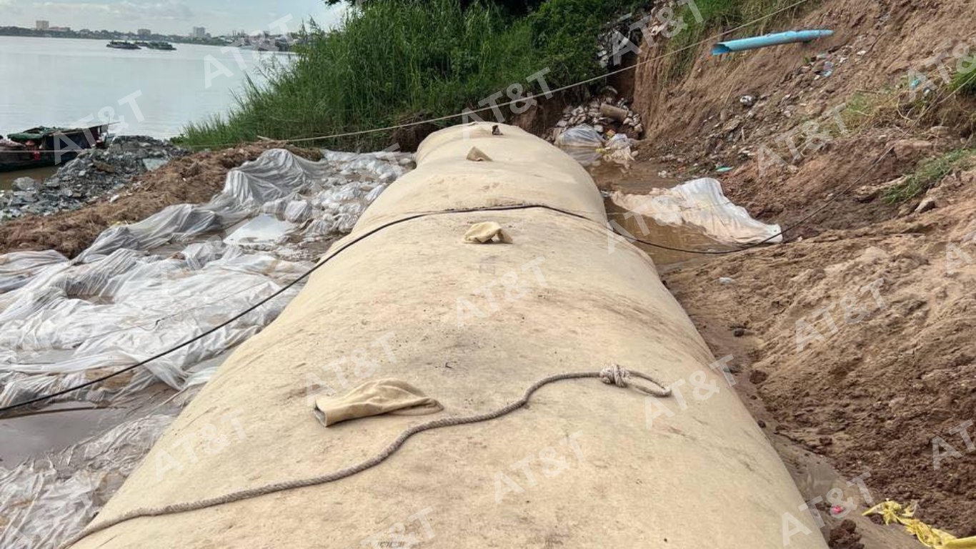 Geotube ứng dụng làm đê mềm chống xói lở
