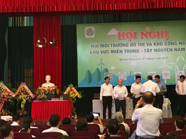 Quang cảnh hội nghị