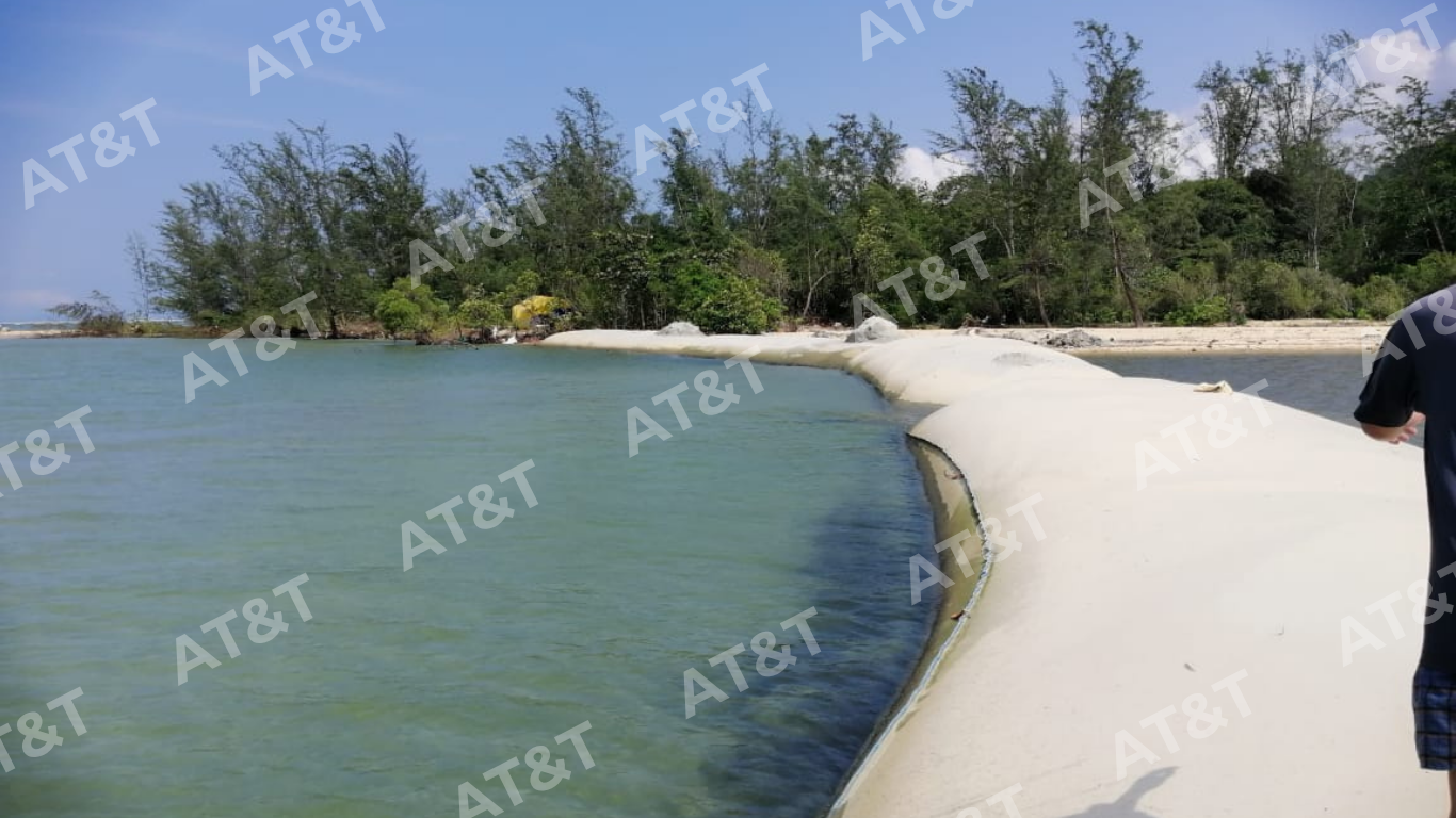 Lắp đặt ống địa kỹ thuật cho dự án resort LUX Phú Quốc