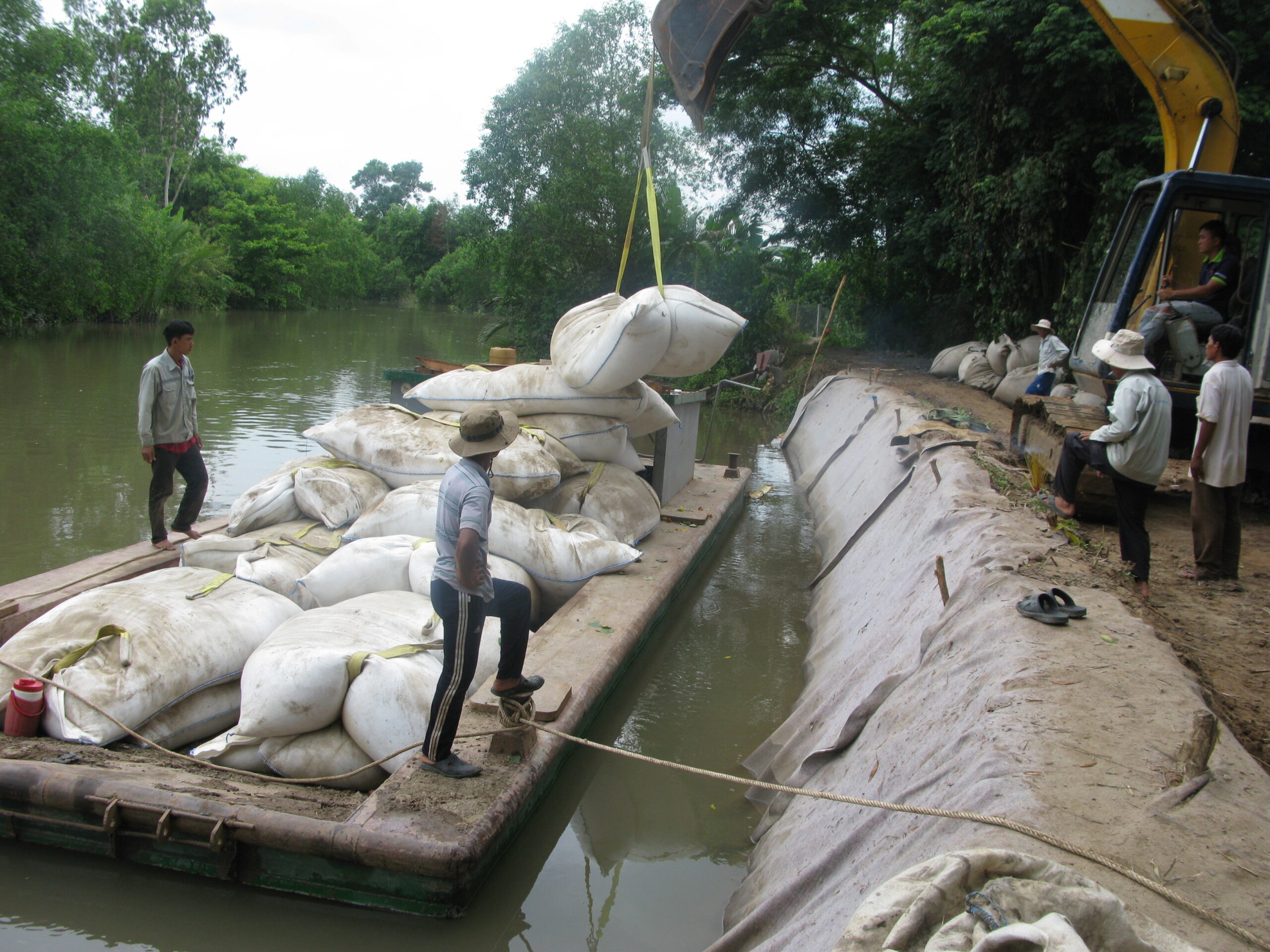 Ứng dụng tiêu biểu bao địa kỹ thuật không dệt 02 lớp