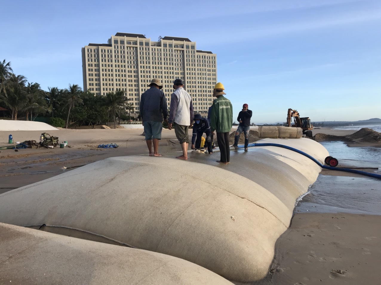 Ống địa kỹ thuật Geotube không dệt