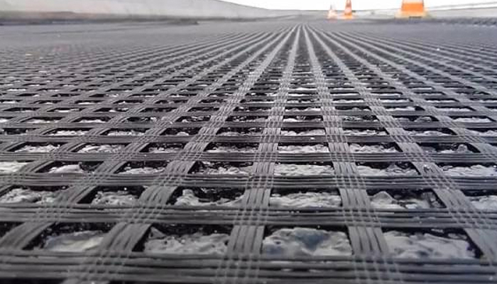 Thi công đúng kỹ thuật là yếu tố quyết định độ bền của lớp lưới.