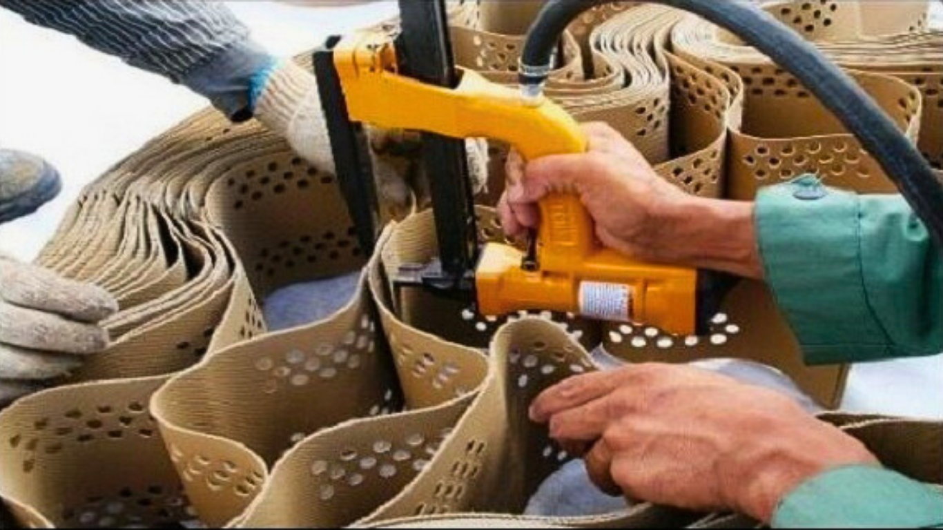 Liên kết cố định giữa các tấm Geocell liền kề