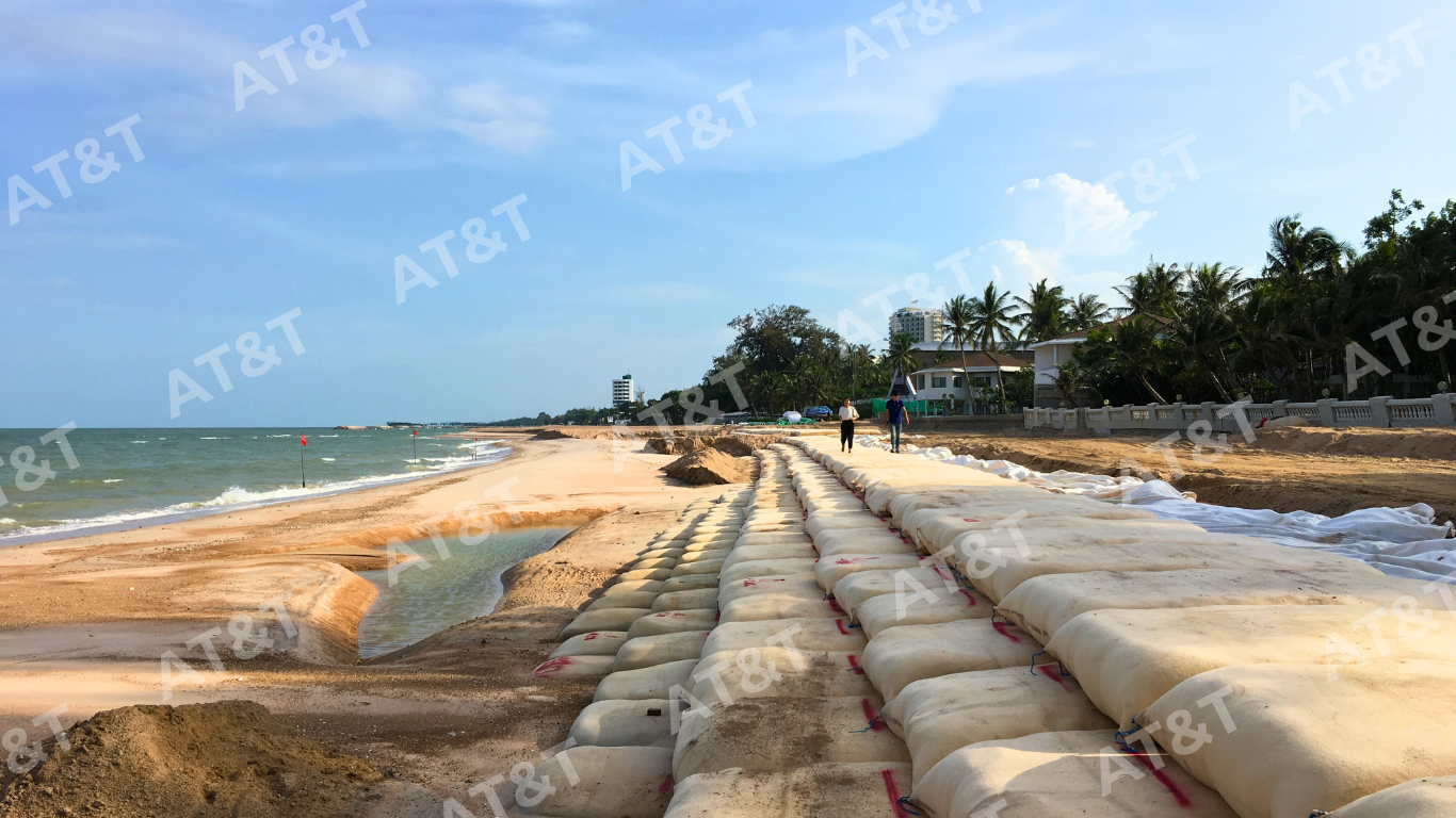 So sánh công trình kè Geobag và kè bê tông truyền thống