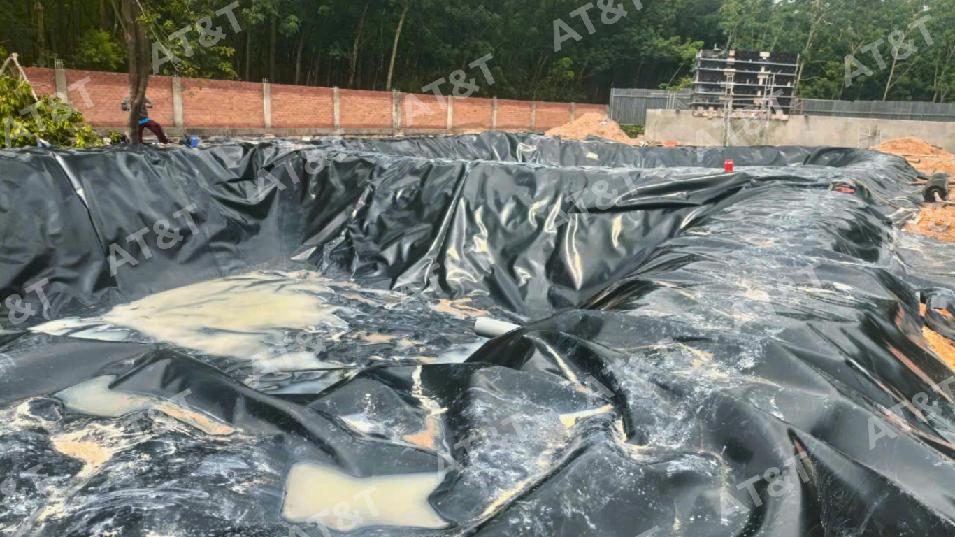 Thi công màng HDPE cho hồ chứa nước thải và trữ nước mưa