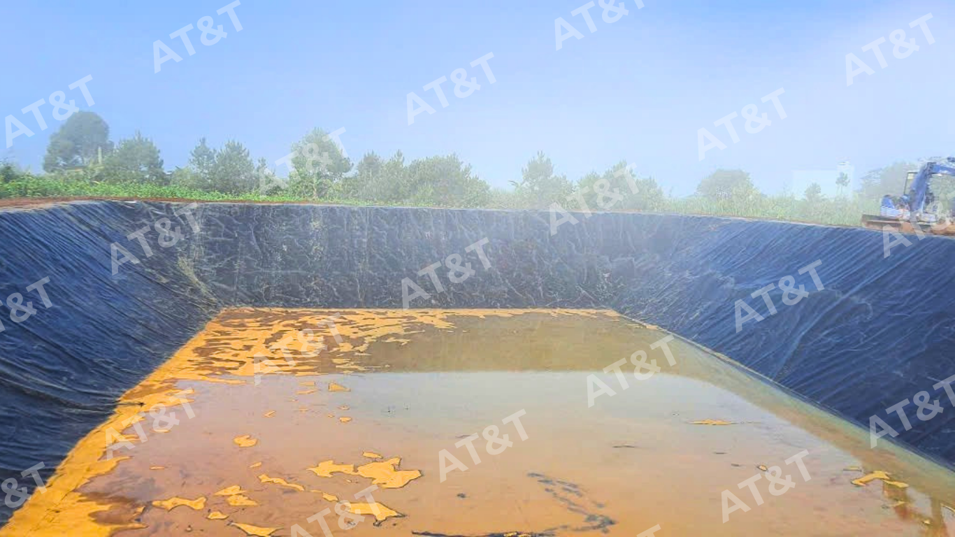 Bạt HDPE thuộc nhóm trung bình từ 0.75m đến 1.0mm